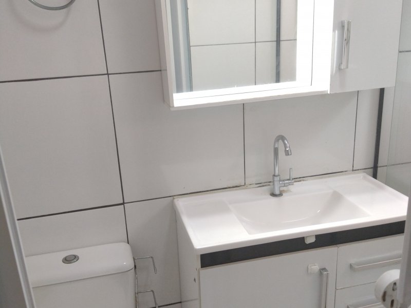 Casa à venda Bráz De Pina com 47m² e 3 quartos por R$ 70.000 - 2016952252-img-20220709-111655588.jpg