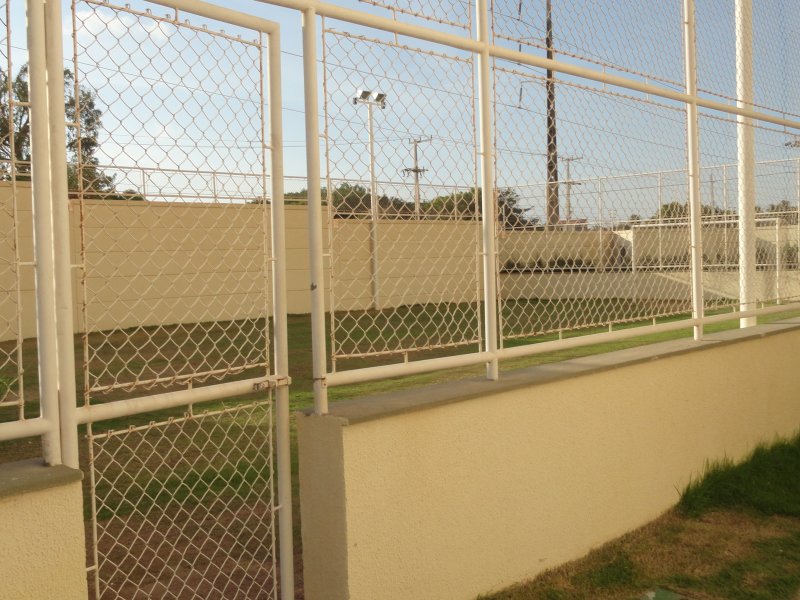 Apartamento à venda Cambeba com 73m² e 2 quartos por R$ 410.000 - 403758673-campo-de-futebo.JPG
