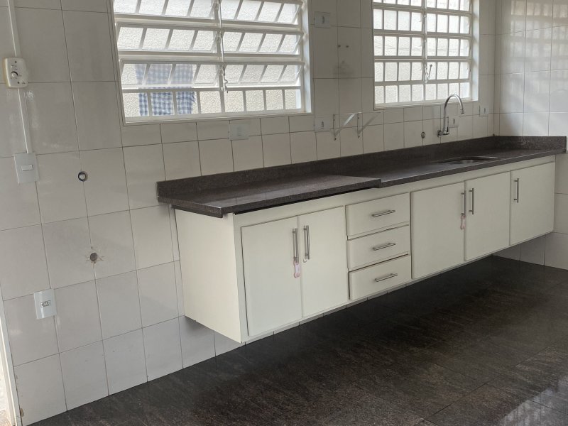 Casa à venda centro com 240m² e 3 quartos por R$ 550.000 - 1560759574-7a114d25-a47f-4e15-bf18-8e3cee0e715c.jpeg