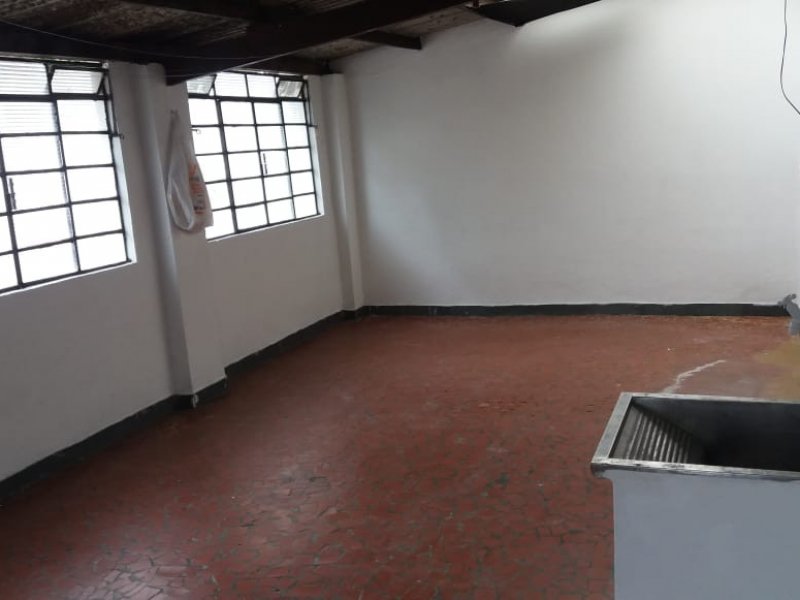 Casa à venda Vila Progresso com 584m² e 2 quartos por R$ 475.000 - 1986874915-img-20220623-wa0028.jpg