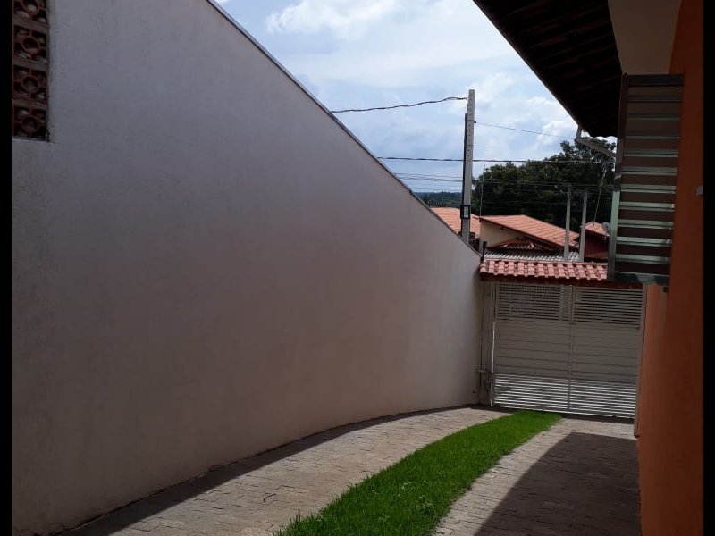 Casa à venda Maracanã com 252m² e 3 quartos por R$ 750.000 - 214357259-rampa-da-garagem.jpg