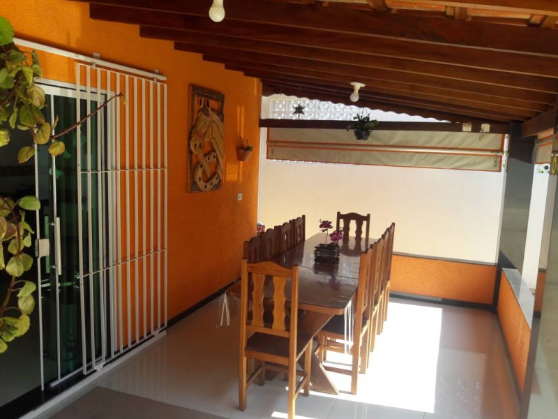 Casa à venda Maracanã com 252m² e 3 quartos por R$ 750.000 - 927227974-varanda-da-cozinha-2.jpg