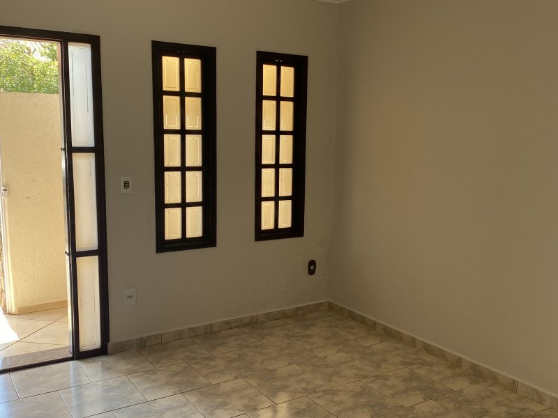 Casa à venda Jardim Alvorada com 250m² e 3 quartos por R$ 650.000 - 1316779975-e545e25b-471b-4651-9c00-bb410b5e7faa.jpeg