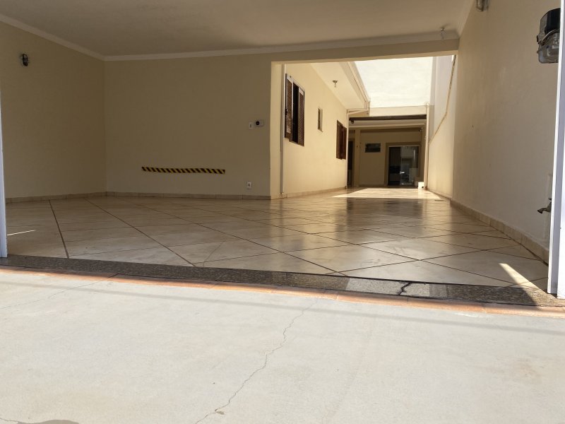 Casa à venda Jardim Alvorada com 250m² e 3 quartos por R$ 650.000 - 1742250854-fbf06d96-24ce-44b4-8ab7-0b3633e31c2f.jpeg
