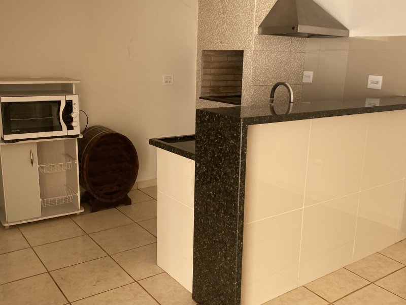 Casa à venda Jardim Alvorada com 250m² e 3 quartos por R$ 650.000 - 1842668670-c847a8bb-2d85-4e5f-804d-9b1caeccf111.jpeg