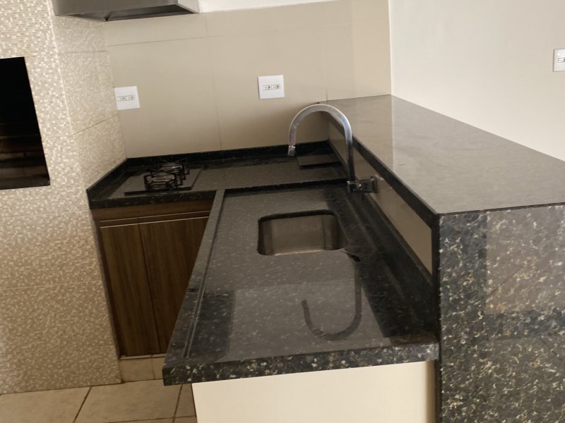 Casa à venda Jardim Alvorada com 250m² e 3 quartos por R$ 650.000 - 2147226357-baaaa769-b62a-4727-8d8f-6835f21d8478.jpeg