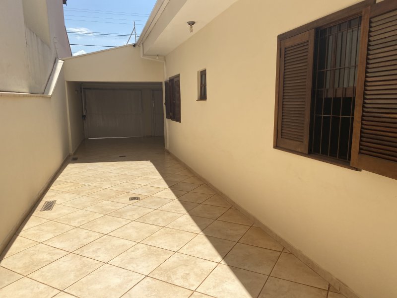 Casa à venda Jardim Alvorada com 250m² e 3 quartos por R$ 650.000 - 393679599-741f4663-87dd-4ef8-b482-158eda16e13b.jpeg