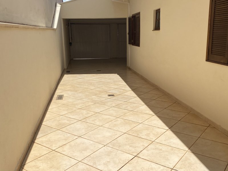 Casa à venda Jardim Alvorada com 250m² e 3 quartos por R$ 650.000 - 921893642-be3db836-bfaa-472c-88be-8c36a25da3fb.jpeg