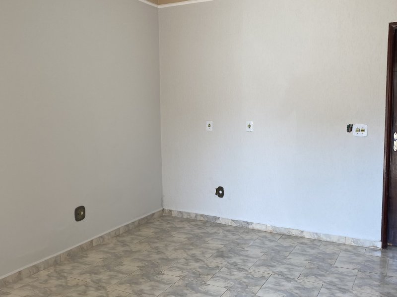 Casa à venda Jardim Alvorada com 250m² e 3 quartos por R$ 650.000 - 975314646-14fc87bc-31bd-4934-bba5-e64f88248265.jpeg