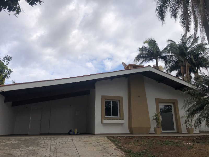 Casa à venda Nova Gardênia com 230m² e 3 quartos por R$ 1.600.000 - 1243288935-6d133021-703d-4ce1-a644-89ddafd3909f.jpeg
