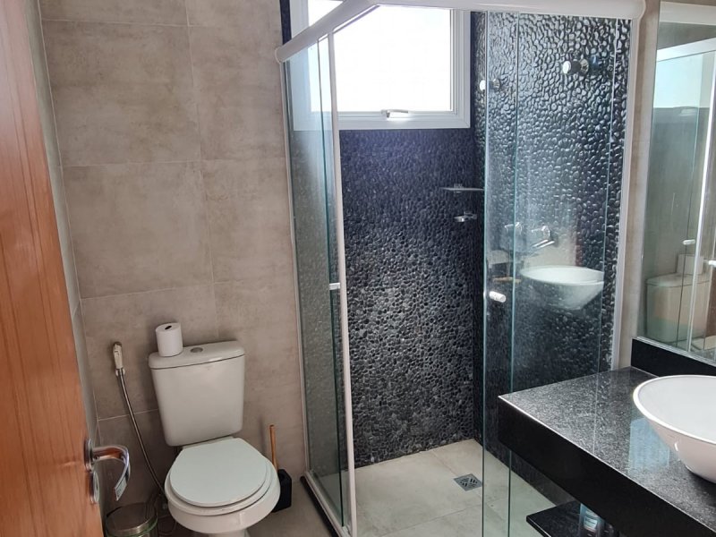 Casa à venda Lajeado com 300m² e 4 quartos por R$ 1.530.000 - 433736713-banheiro-churrasqueira.jpeg