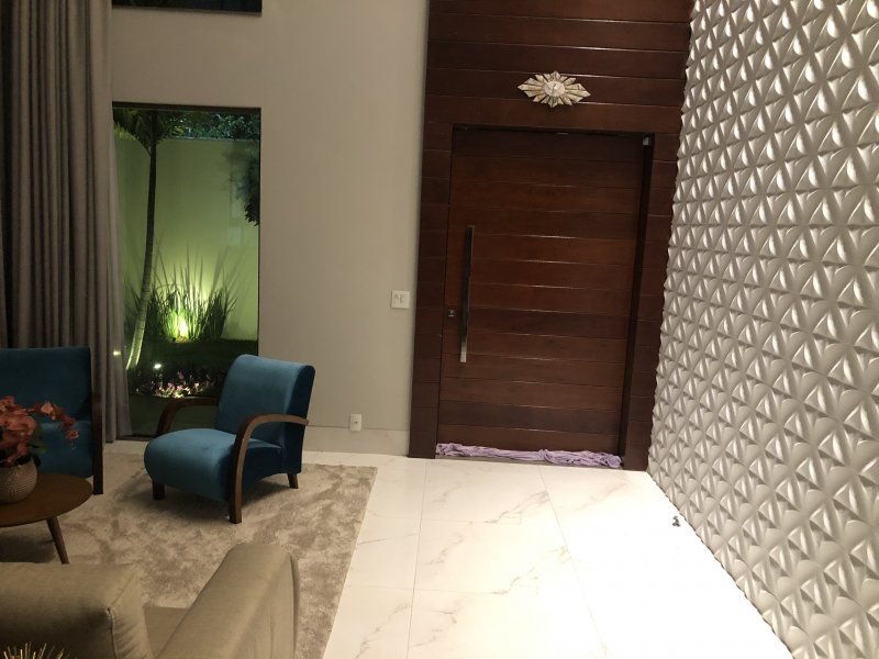 Casa à venda Catalão com 960m² e 4 quartos por R$ 2.750.000 - 1400662076-ca9fc449-a465-48a2-9a99-687e79c917cb.jpeg