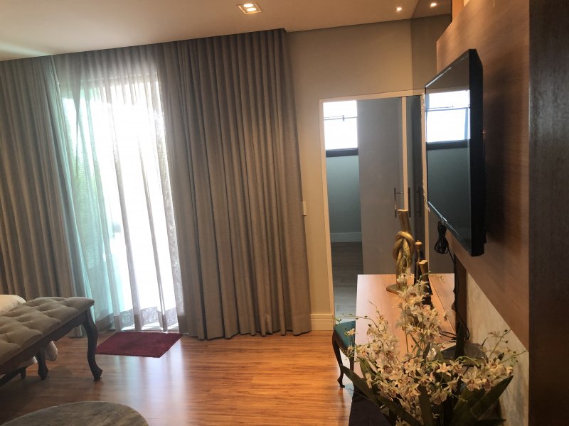 Casa à venda Catalão com 960m² e 4 quartos por R$ 2.750.000 - 1436243512-00b8ce2c-6079-441b-959f-069562152d43.jpeg