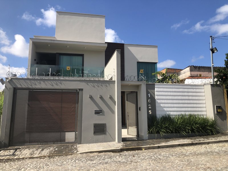 Casa à venda Catalão com 960m² e 4 quartos por R$ 2.750.000 - 1723838791-934a2935-5585-48d2-a697-ea3dce59d704.jpeg