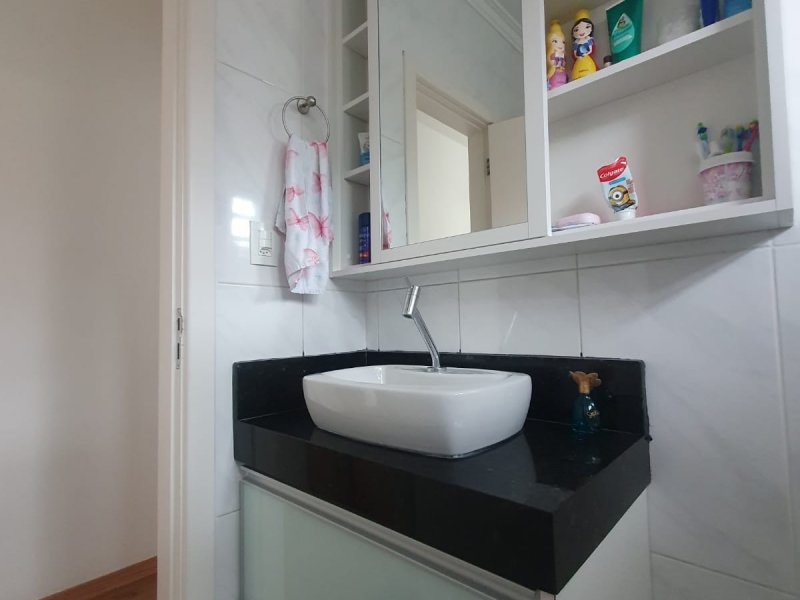 Casa à venda Vila São Pedro com 175m² e 4 quartos por R$ 1.000.000 - 1971004771-img-20220721-wa0067.jpg