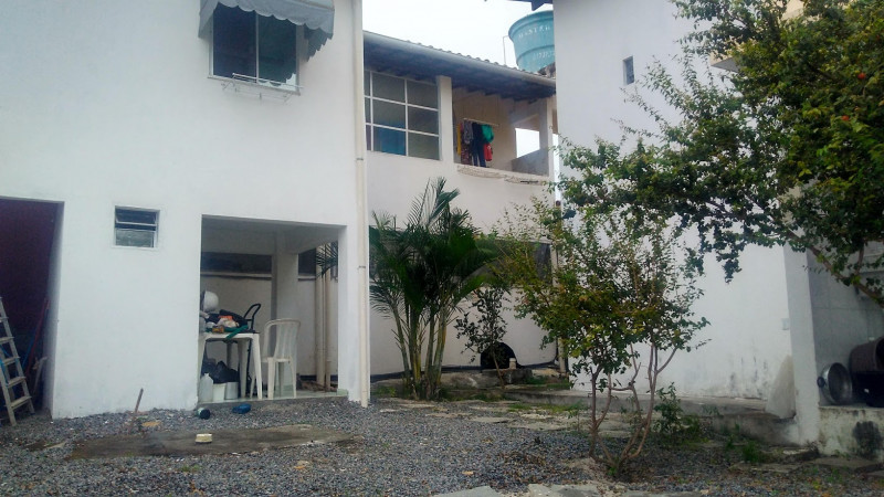 Casa de condomínio à venda Ipitanga com 298m² e 5 quartos por R$ 990.000 - 1791963269-img-20190829-133827100-hdr.jpg