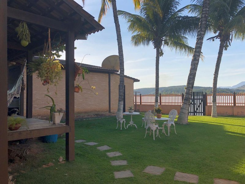 Casa à venda Boqueirão com 510m² e 4 quartos por R$ 855.000 - 1167769304-10-fundos-casa.jpeg