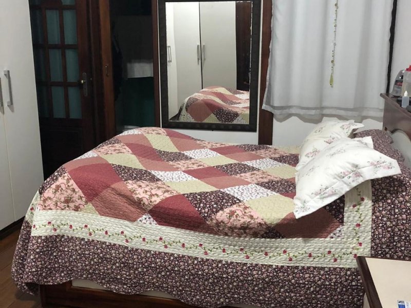 Casa à venda Boqueirão com 510m² e 4 quartos por R$ 855.000 - 1495730860-42-suite-casal.jpeg