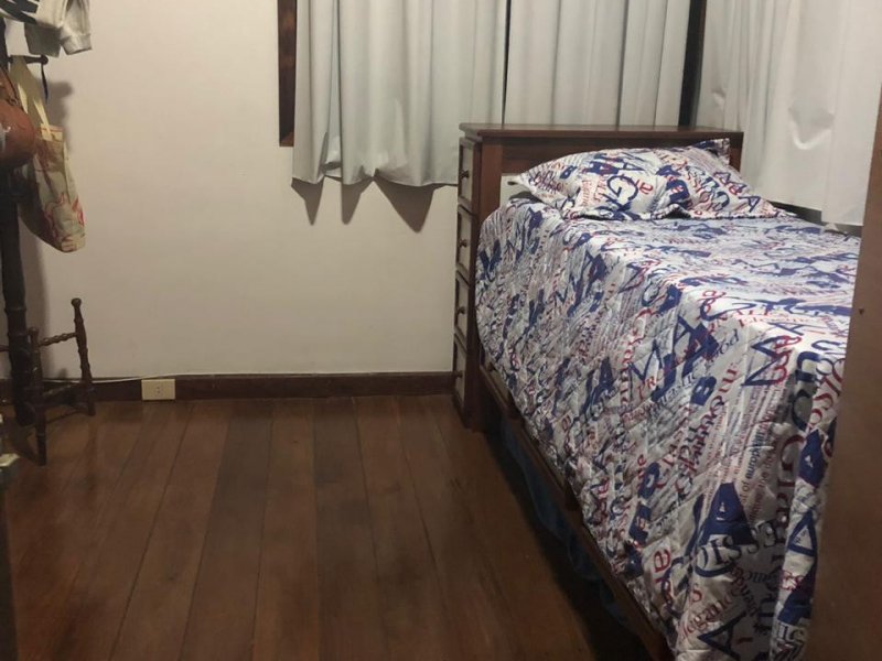 Casa à venda Boqueirão com 510m² e 4 quartos por R$ 855.000 - 1712846034-39-suite-do-meio.jpeg