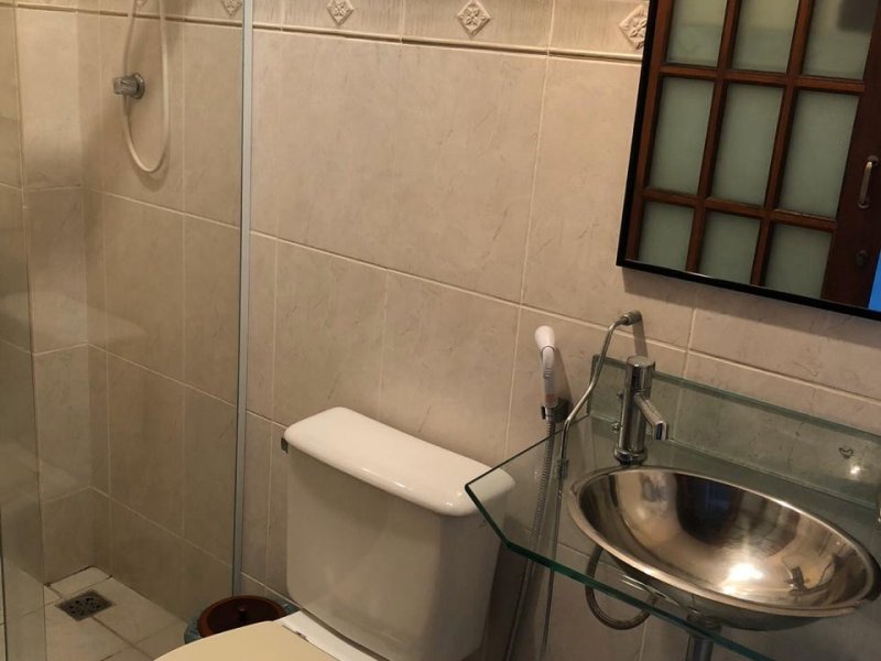 Casa à venda Boqueirão com 510m² e 4 quartos por R$ 855.000 - 1843330048-35-banheiro-social.jpeg