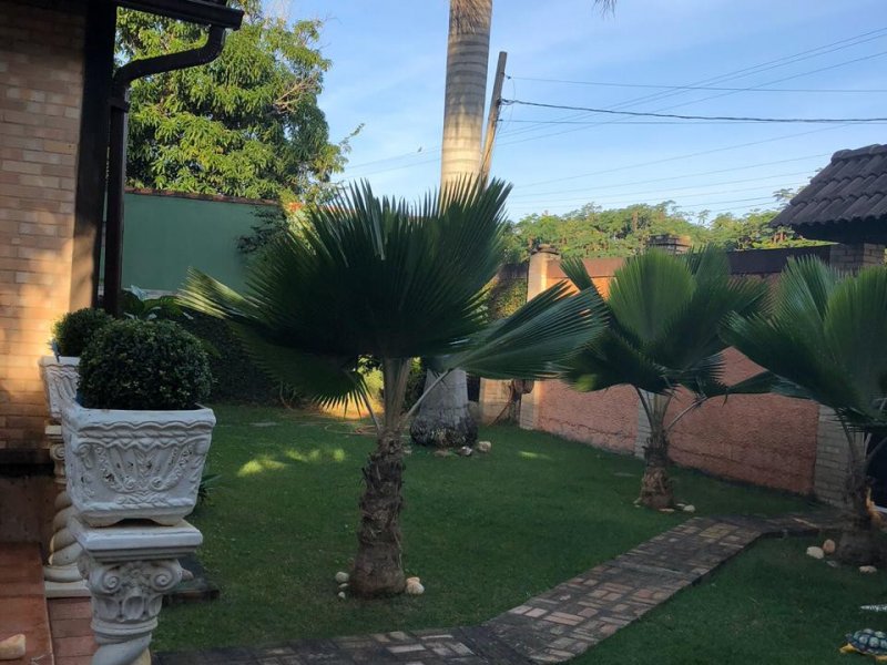 Casa à venda Boqueirão com 510m² e 4 quartos por R$ 855.000 - 2038090181-8-lateral-casa.jpeg