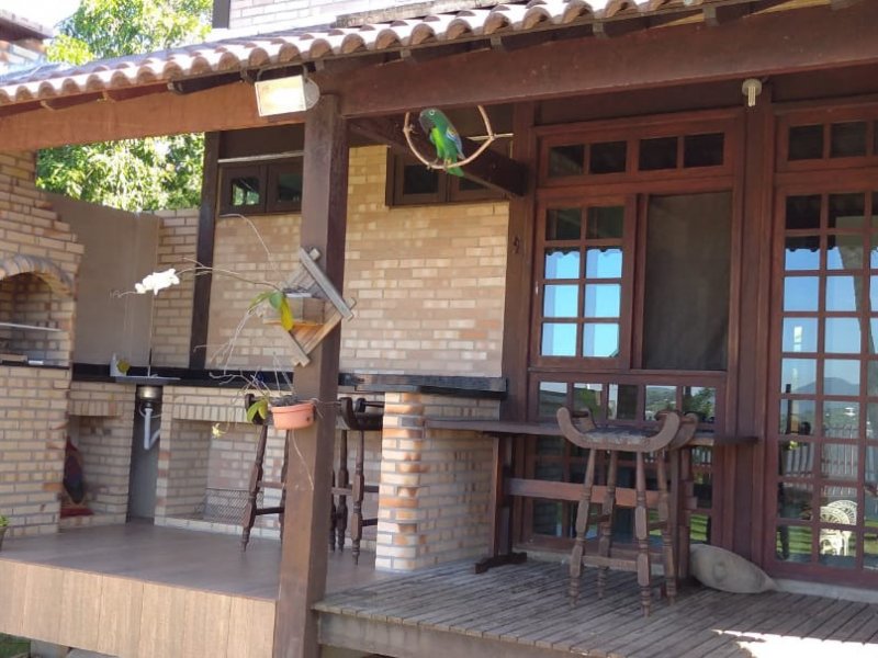 Casa à venda Boqueirão com 510m² e 4 quartos por R$ 855.000 - 2129044725-18-fundos-churrasqueira.jpeg