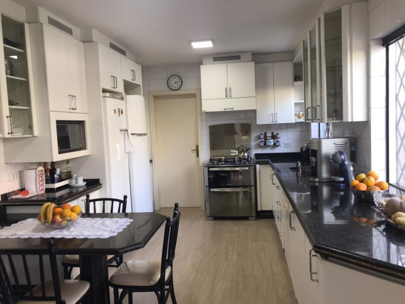Casa à venda Jardim Lancaster com 234m² e 3 quartos por R$ 1.350.000 - cozinha-1.jpeg