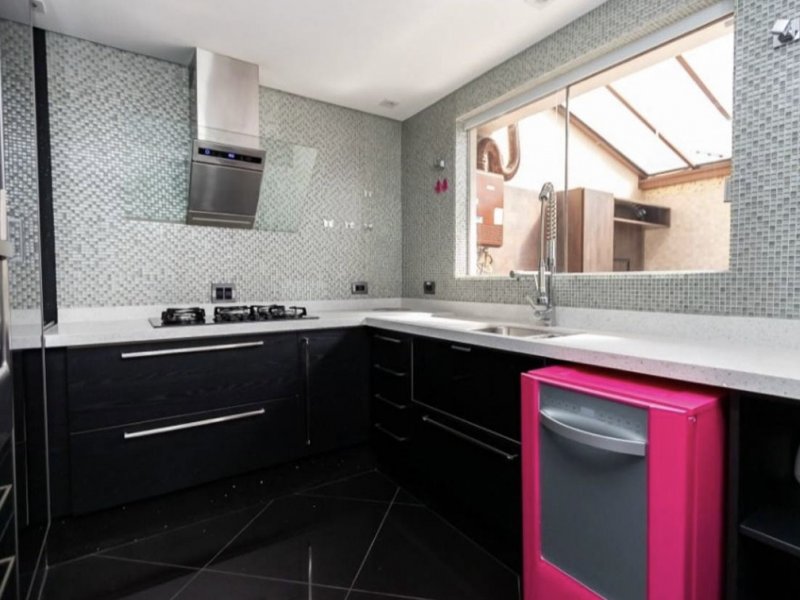 Casa de condomínio à venda Atuba com 207m² e 3 quartos por R$ 719.990 - 1483109738-1596927b-cec9-481c-af68-022694f04534.jpeg