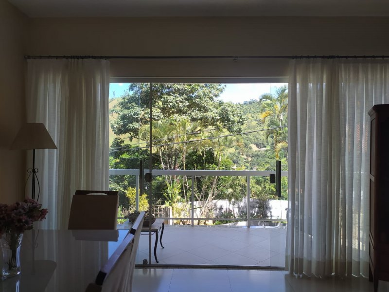 Casa à venda Centro com 342m² e 3 quartos por R$ 720.000 - 1650808760-sala.jpg