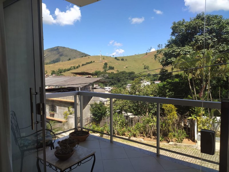 Casa à venda Centro com 342m² e 3 quartos por R$ 720.000 - 1725061416-varanda-2.jpg