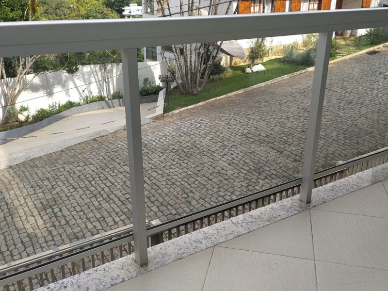 Casa à venda Centro com 342m² e 3 quartos por R$ 720.000 - 1794164096-varanda-da-rua.jpg