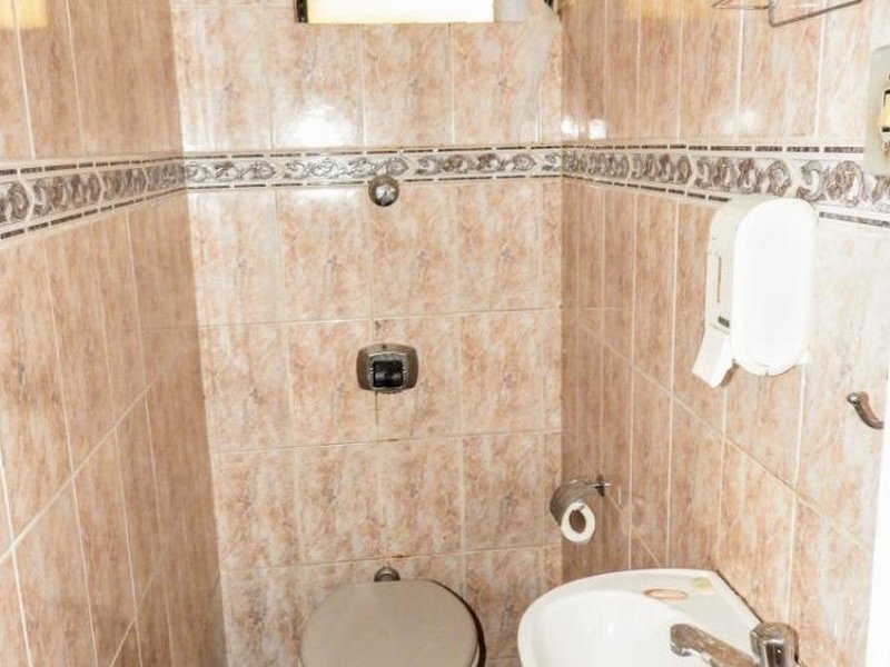 Comercial à venda Savassi com 18m² e 1 quarto por R$ 160.000 - 226443948-dsc00049.jpg