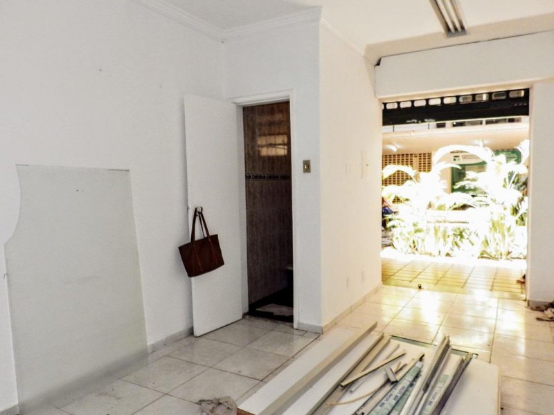Comercial à venda Savassi com 18m² e 1 quarto por R$ 160.000 - 33942948-dsc00048.jpg