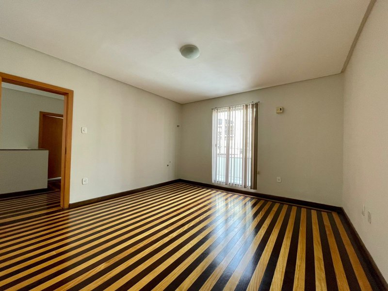 Comercial à venda Reduto com 650m² e 1 quarto por R$ 1.800.000 - 1849284331-whatsapp-image-2022-03-30-at-3.jpeg