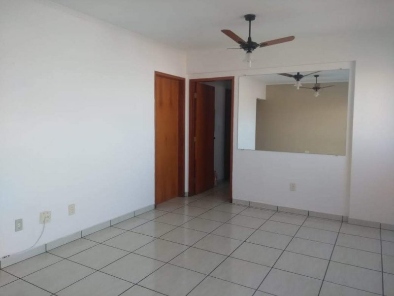 Apartamento à venda Parque Residencial Lauriano Tebar com 69m² e 2 quartos por R$ 200.000 - 993479587-img-20191015-wa0019.jpg