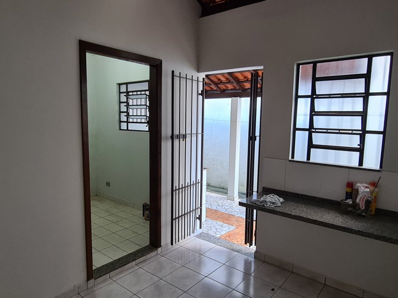 Casa à venda Centro com 185m² e 4 quartos por R$ 599.000 - 989010000-20220719-160634.jpg