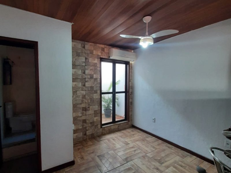 Casa à venda Centro com 120m² e 2 quartos por R$ 380.000 - 1203570895-sala-tucuns.jpeg