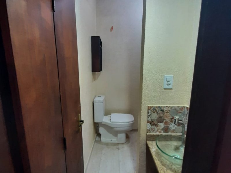 Casa à venda Centro com 120m² e 2 quartos por R$ 380.000 - 670749644-banheiro-tucuns-1.jpeg