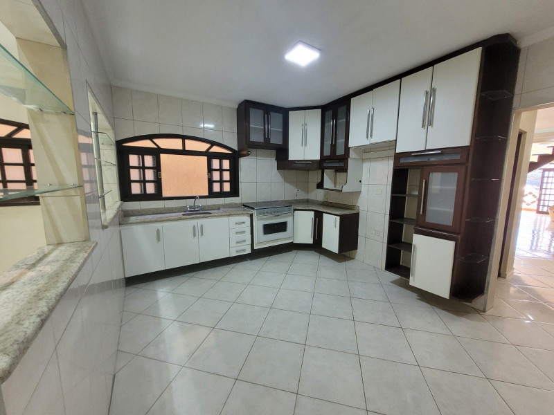 Casa à venda Laranjeiras com 295m² e 4 quartos por R$ 755.000 - 1228138076-img-20220701-wa0065.jpg