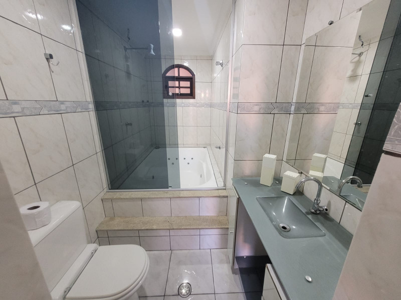 Casa à venda Laranjeiras com 295m² e 4 quartos por R$ 755.000 - 840406378-img-20220701-wa0025.jpg