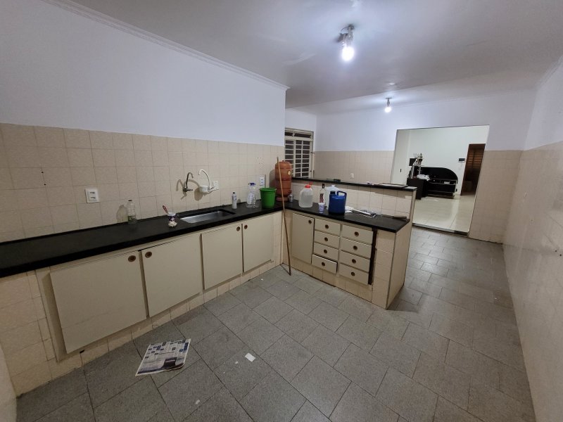 Casa à venda Centro com 273m² e 3 quartos por R$ 500.000 - 1240919787-20220601-180206.jpg