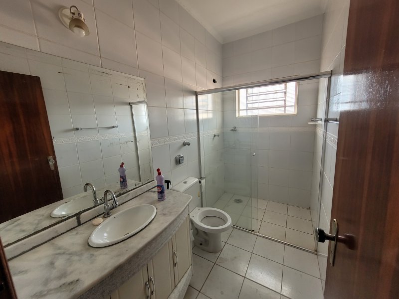Casa à venda Centro com 273m² e 3 quartos por R$ 500.000 - 678983972-20220602-084315.jpg