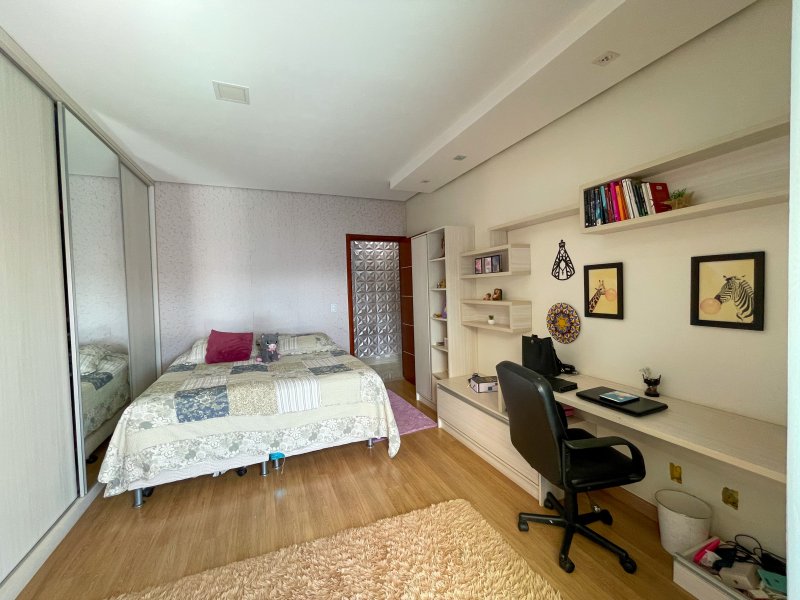 Casa de condomínio à venda Centro com 468m² e 4 quartos por R$ 1.960.000 - 171992950-img-0585.jpg
