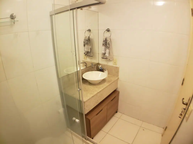 Apartamento à venda Barra da Tijuca com 60m² e 2 quartos por R$ 380.000 - 555008767-apartamento-2q-tijuca-rio-wc-3.png