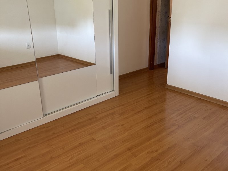 Casa à venda Alto Ipiranga com 200m² e 4 quartos por R$ 575.000 - 251859455-5231adff-1a2d-45cc-b360-70e44f462195.jpeg