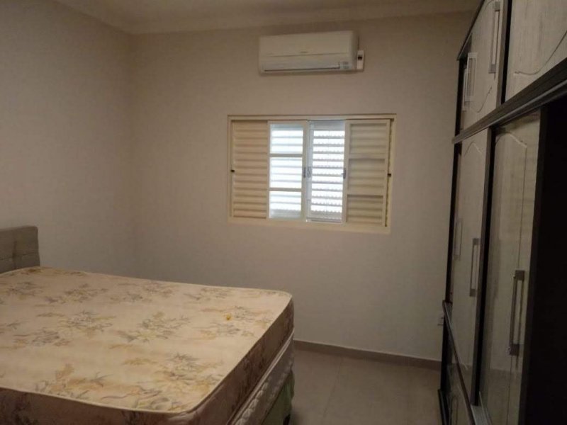 Casa de condomínio à venda Centro com 400m² e 4 quartos por R$ 950.000 - 1877795869-50952f2b-739f-4bda-8dc4-0cbfdb28b766.jpg