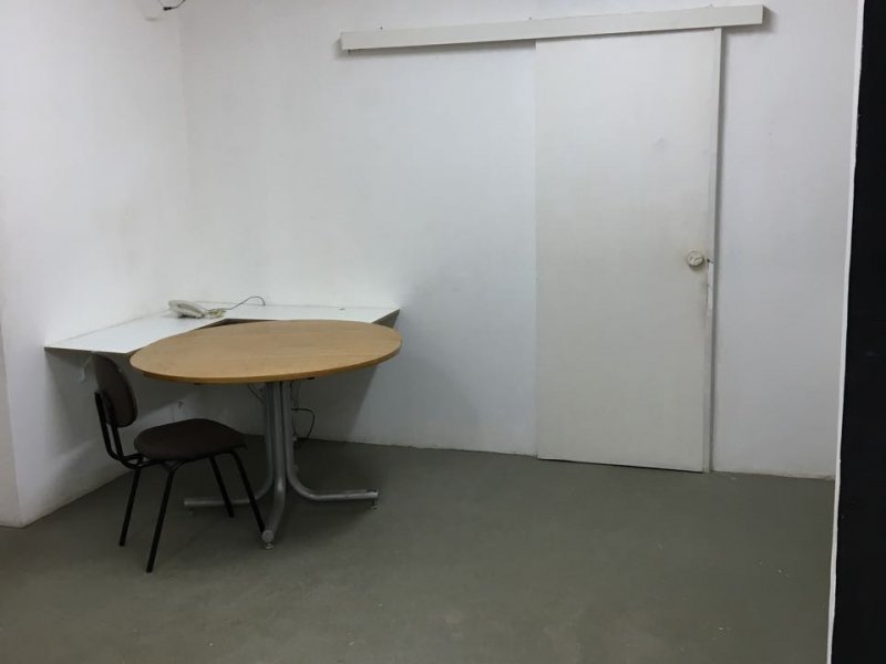 Comercial à venda Aldeota com 200m² e 1 quarto por R$ 580.000 - 2124066258-1.jpeg