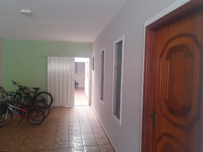 Casa à venda Conjunto Habitacional N. Sra. Aparecida com 175m² e 2 quartos por R$ 235.000 - 843887915-img-20220801-113852932.jpg