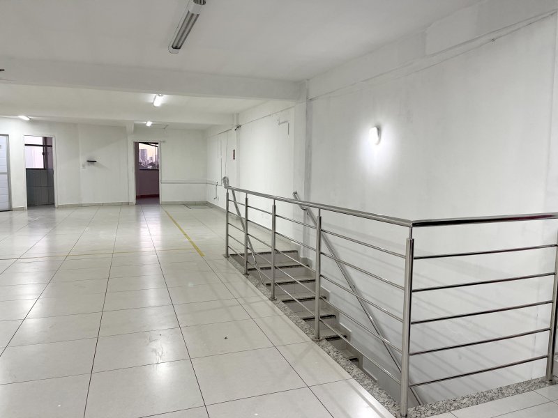 Comercial para alugar Setor Leste Universitário com 130m² e 1 quarto por R$ 2.000 - 782517548-6.JPG