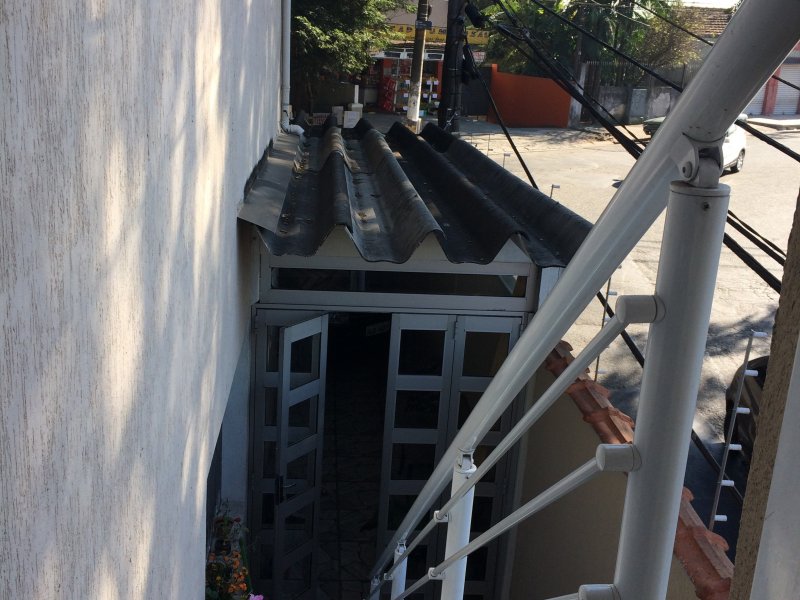 Casa à venda Jardim Umarizal com 115m² e 3 quartos por R$ 450.000 - 2063620398-escada-externa.jpeg
